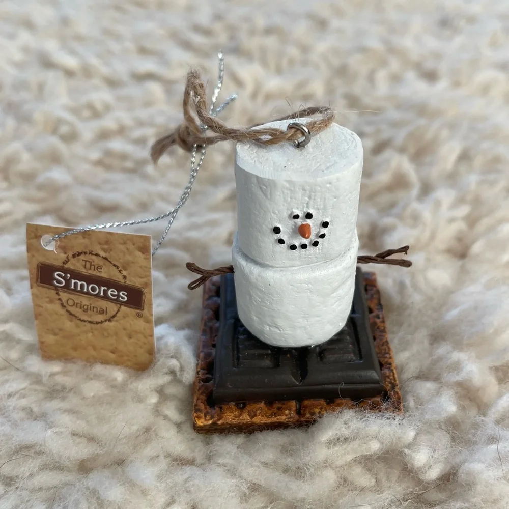 🎯 3 for $15: NWT S’mores snowman Christmas ornament - Picture 2 of 4